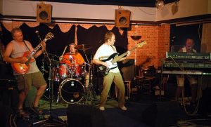 T4 (Dragoun, Kubeš, Kulhánek, Kopřiva) rock , Praha, 22/05/2017 20:30
